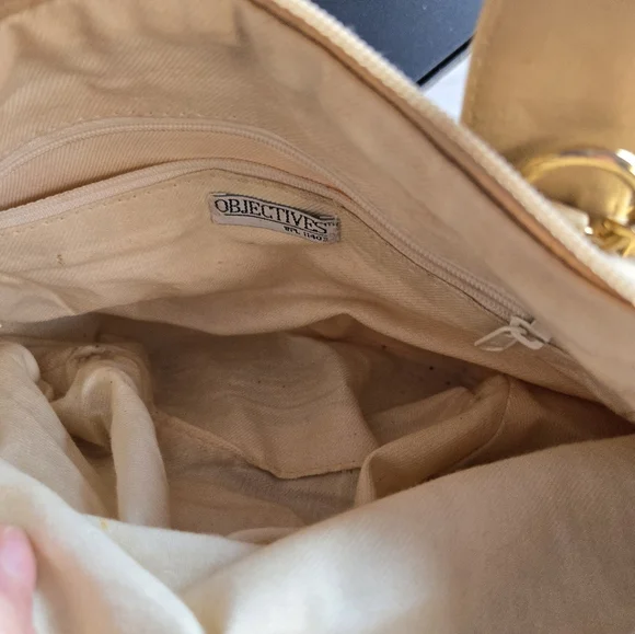 Objectives purse/ Crossbody. Cross patch with metal cross pattern on front. - Picture 6 of 12